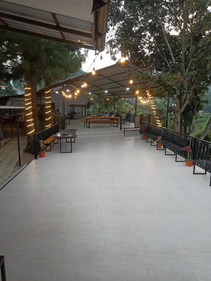 Villa Chacha At Macarena, Megamendung Εξωτερικό φωτογραφία